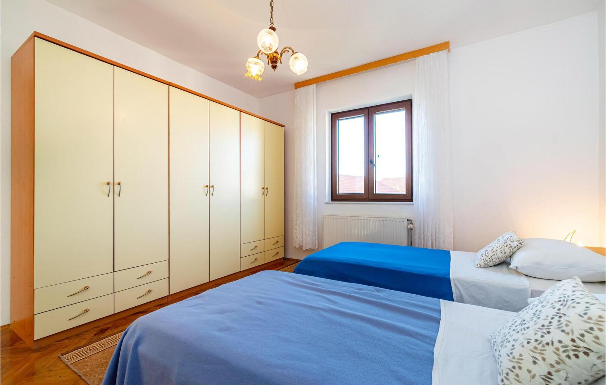 2 Bedroom Cozy Apartment In 자다르 외부 사진