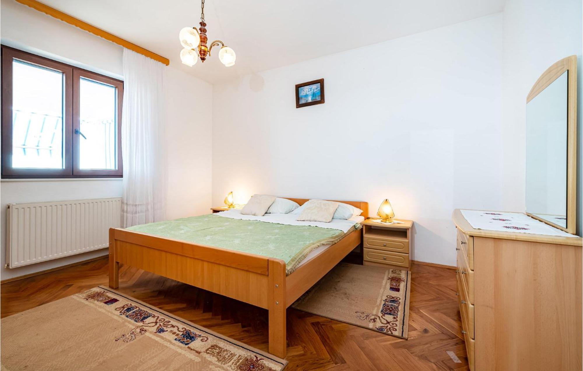 2 Bedroom Cozy Apartment In 자다르 외부 사진