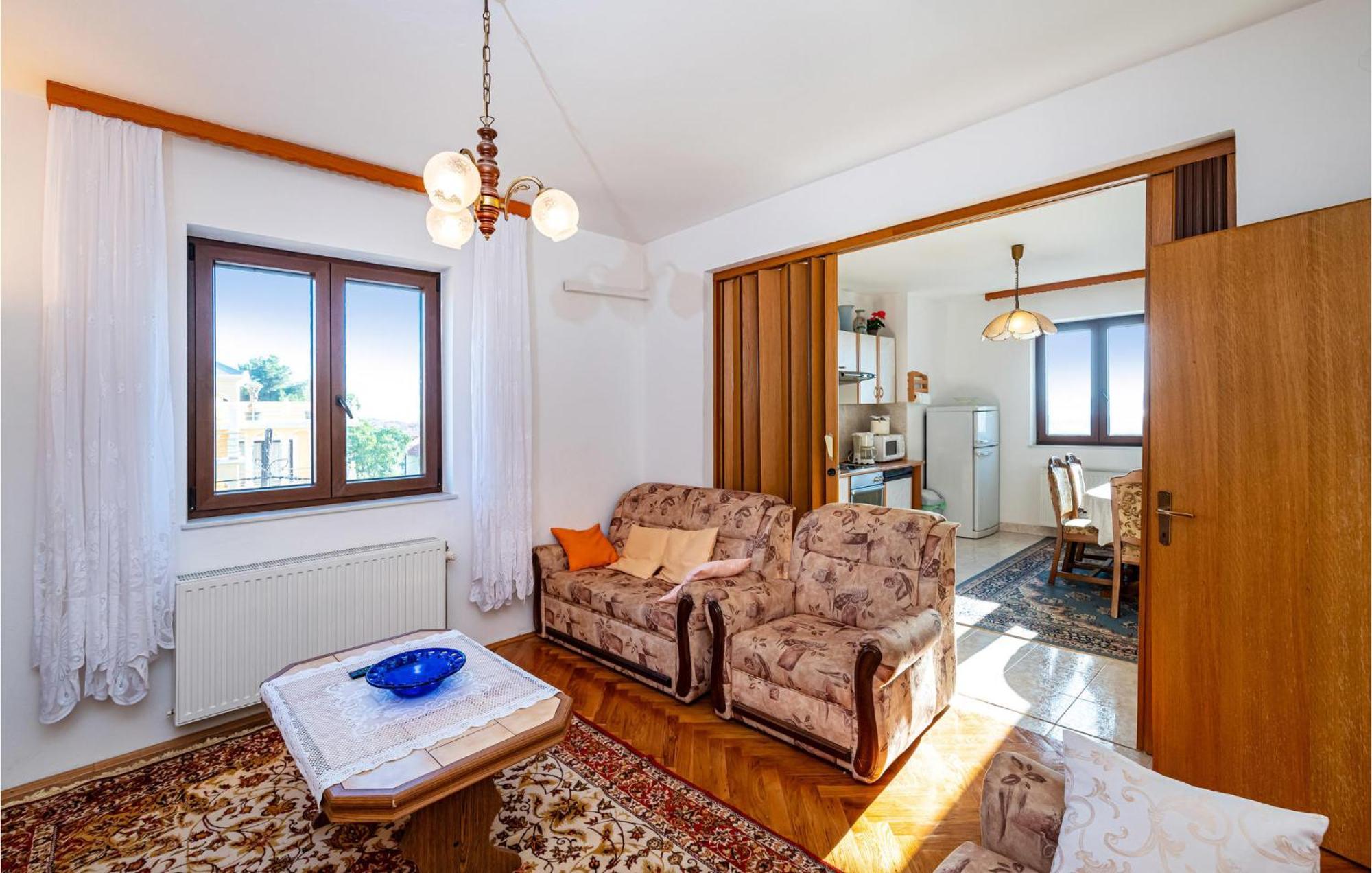 2 Bedroom Cozy Apartment In 자다르 외부 사진